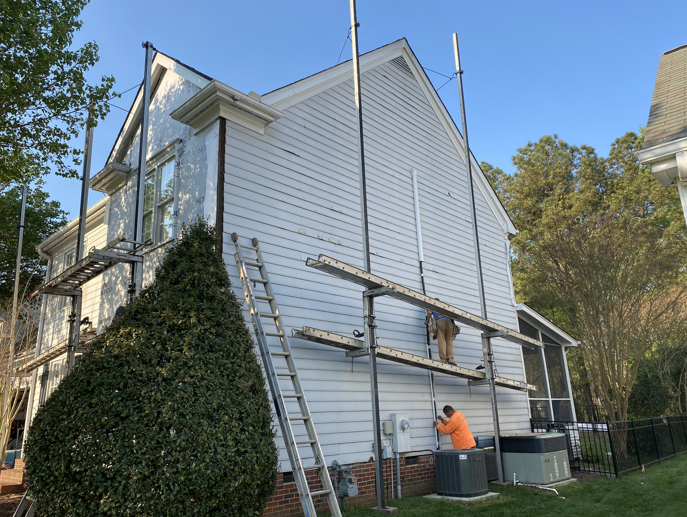 replacing masonite siding with hardie siding