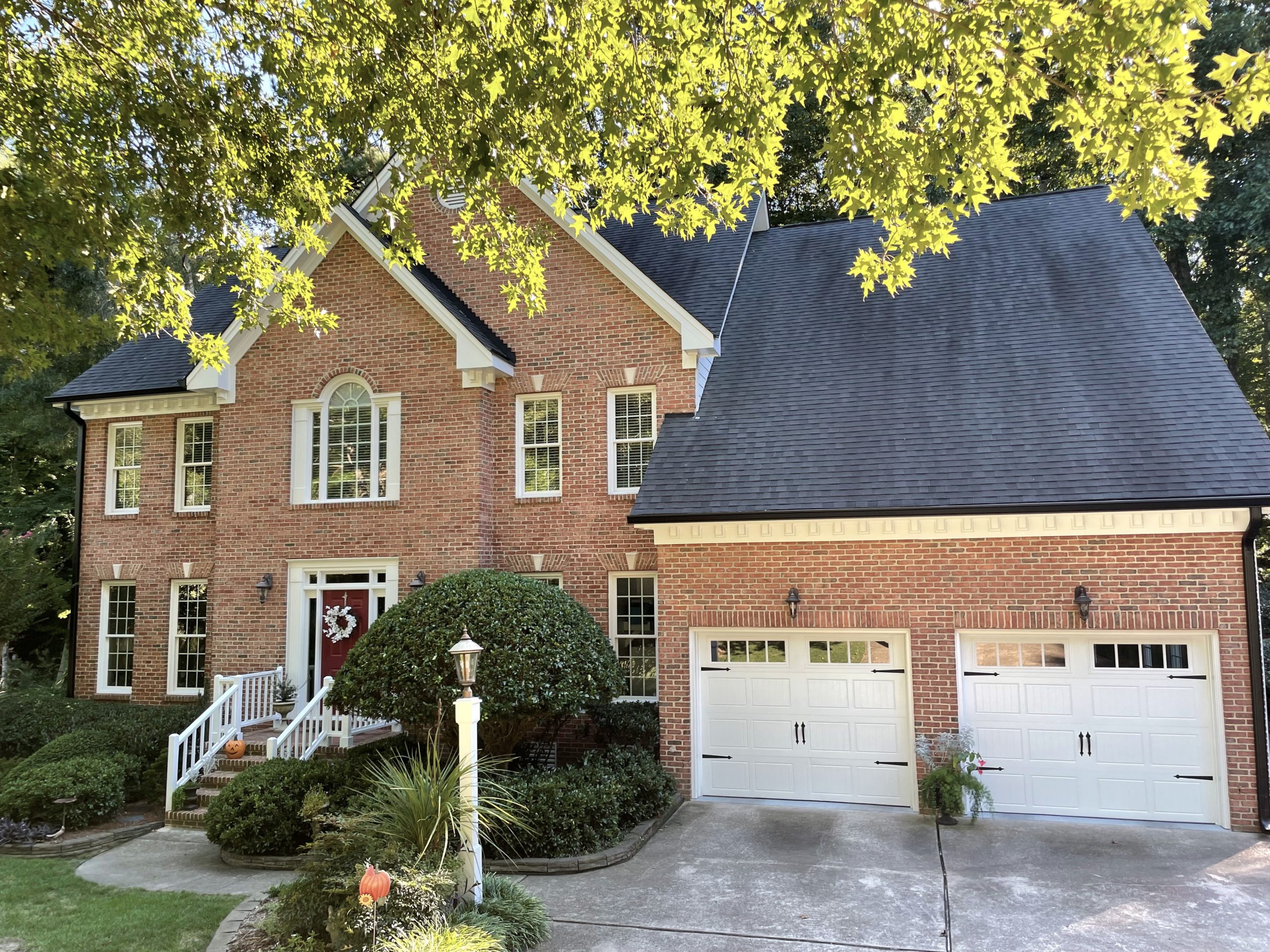 Roger & Cindy C. – Apex, NC James Hardie Replacement Siding, Gutter & Paint Job